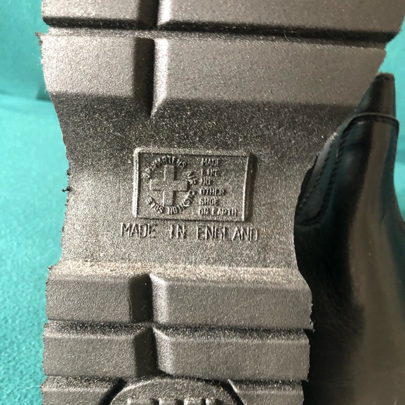 !!SOLD!! NBW VINTAGE MADE IN ENGLAND DOCS - Picture 5 of 5